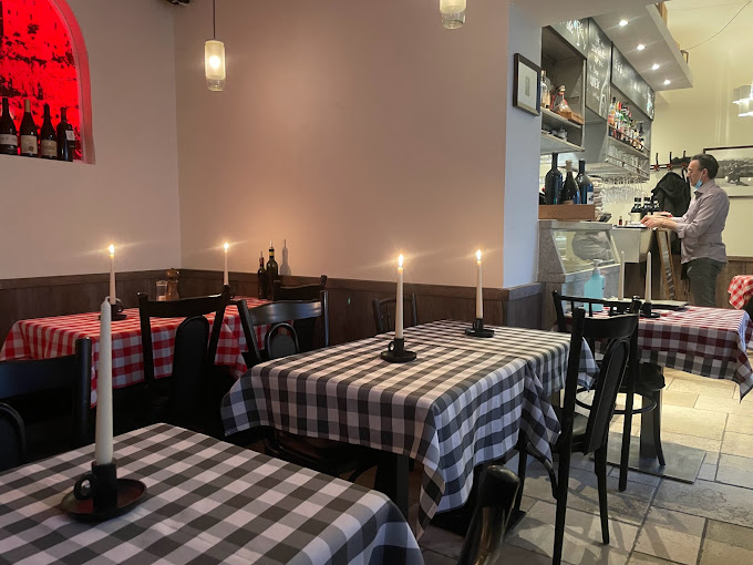 Kleines italienisches Restaurant — Trattoria Italia Hamburg